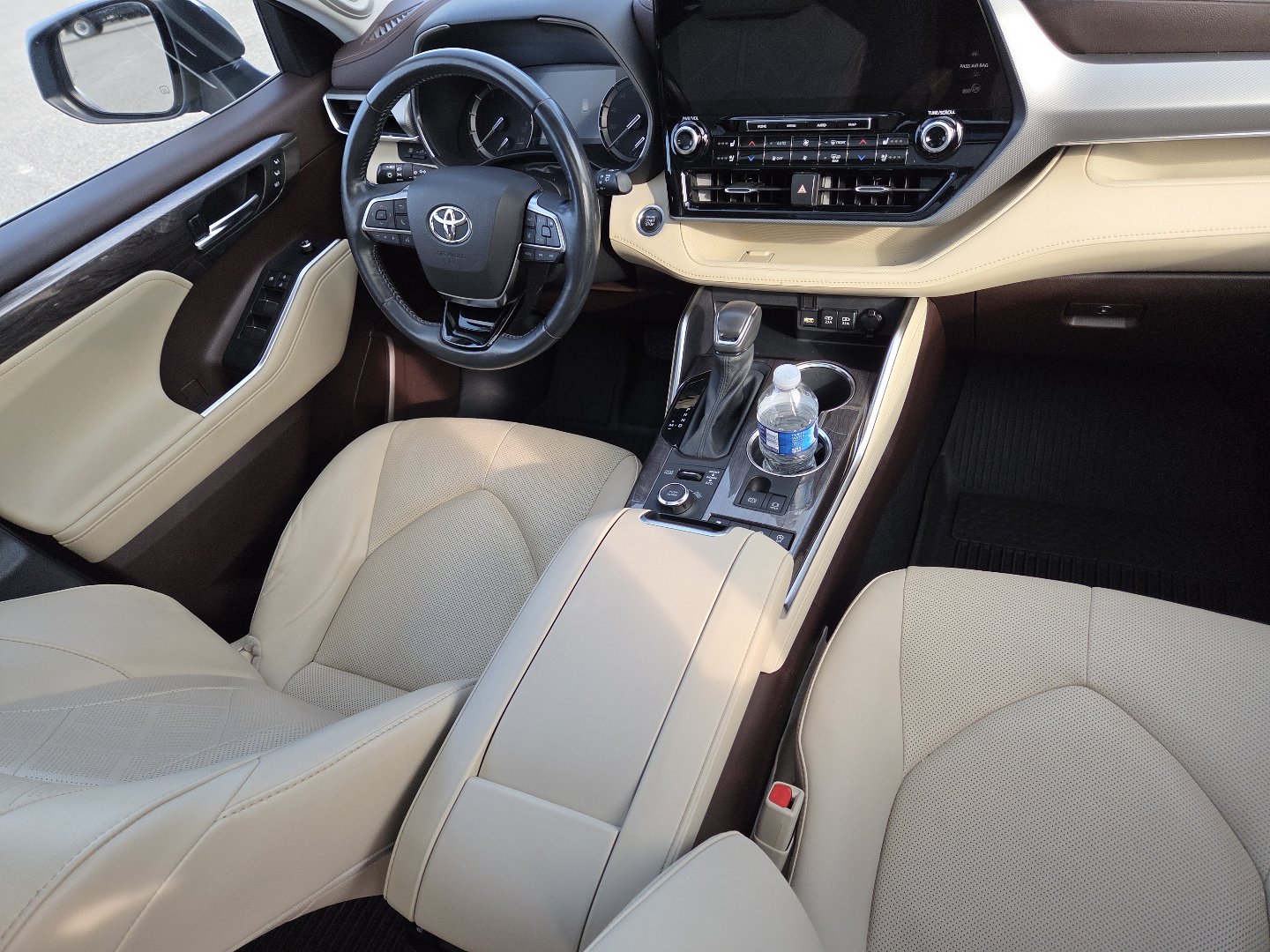 Used 2021 Toyota Highlander Platinum AWD/4WD image 27