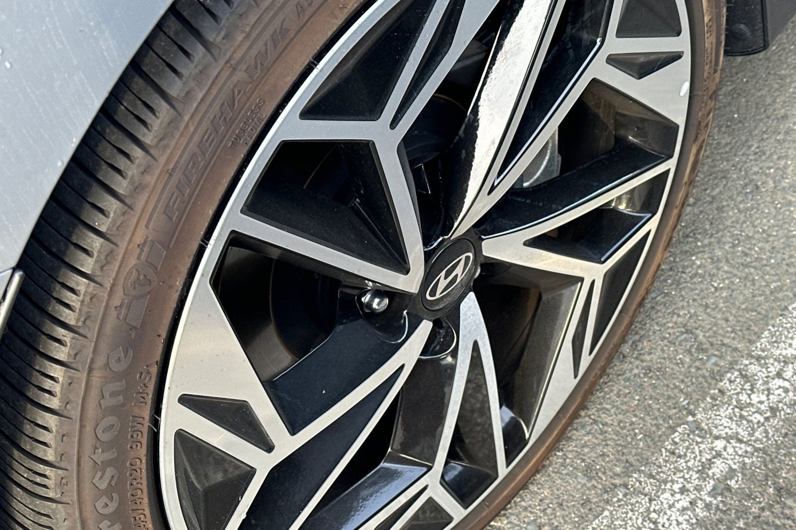 Used 2023 Hyundai Ioniq 6 SEL image 4