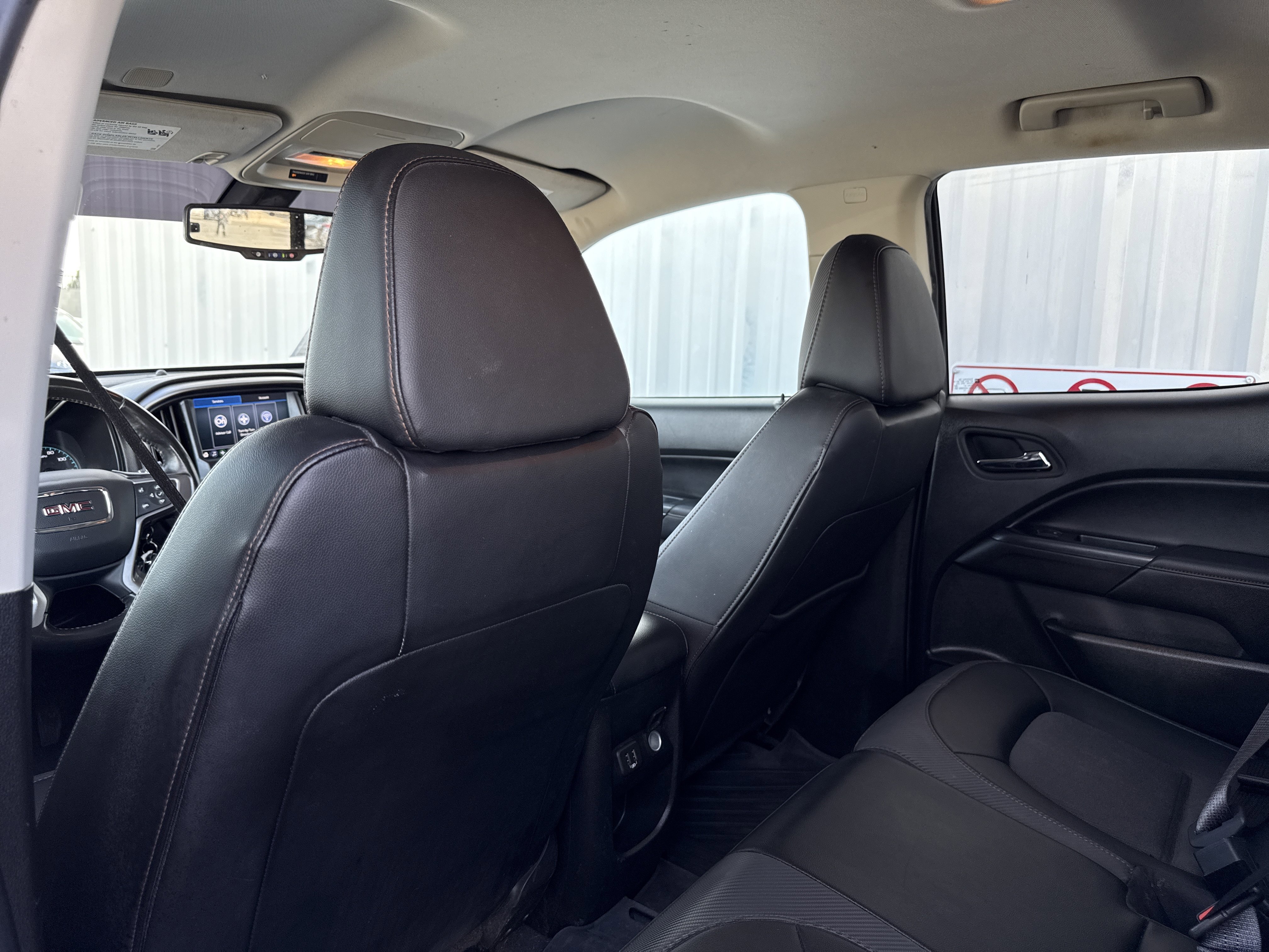 Used 2022 GMC Canyon AT4 image 26