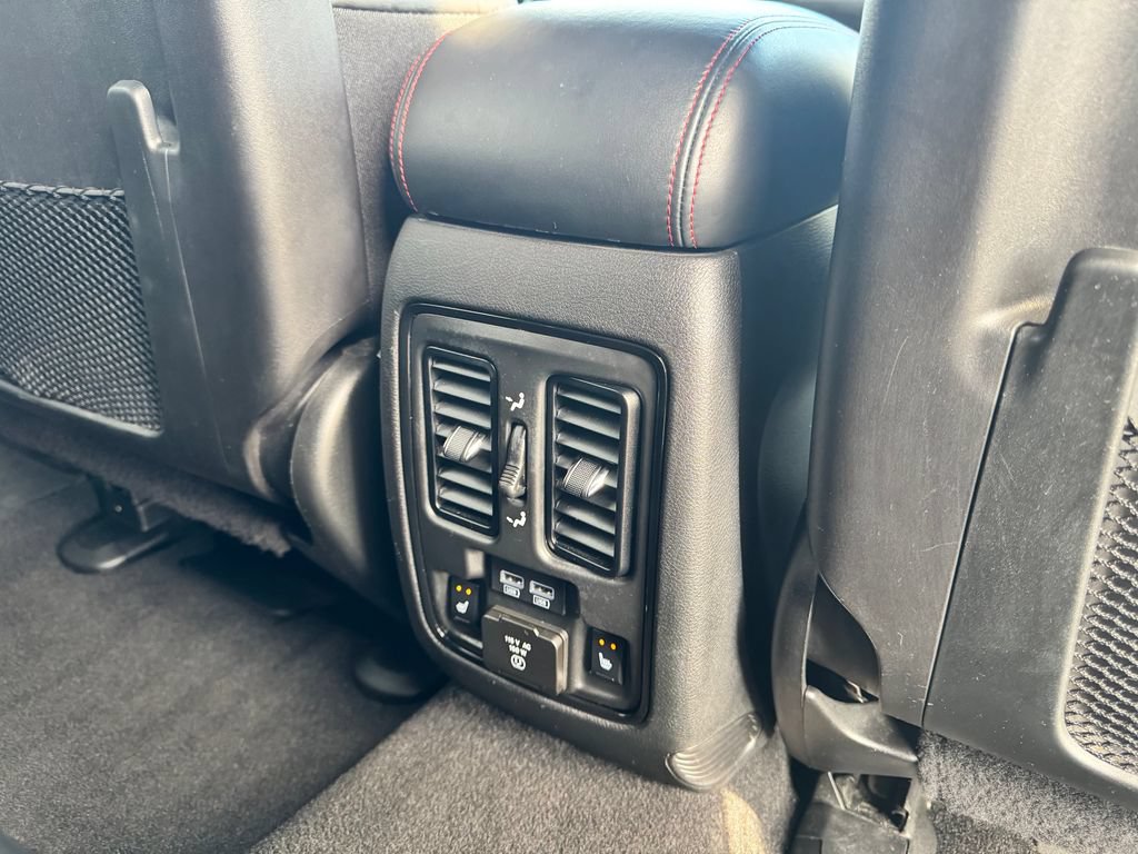 Used 2023 Dodge Durango R/T w/ Blacktop Package AWD/4WD image 15