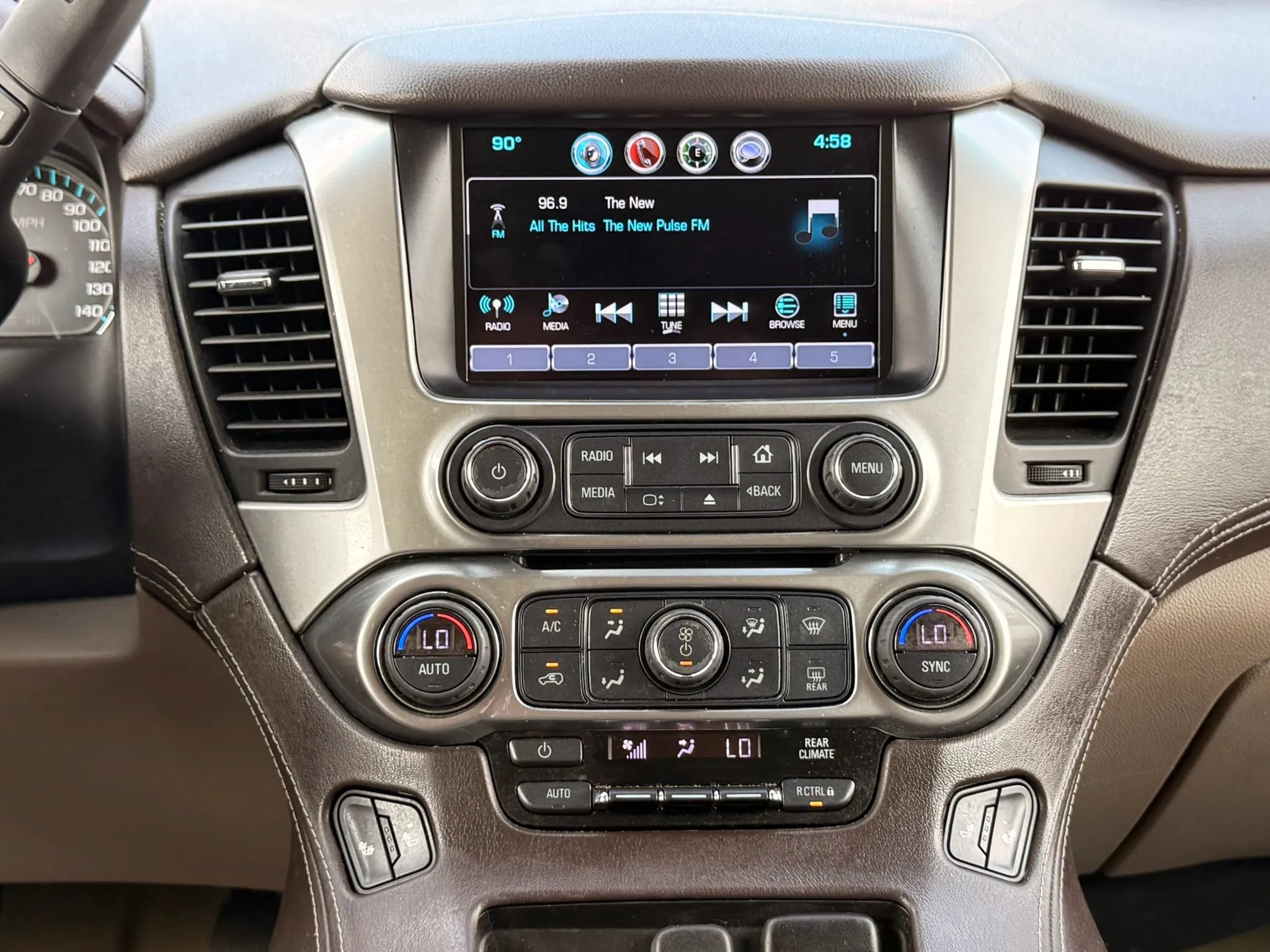 Used 2017 Chevrolet Tahoe LT AWD/4WD image 19