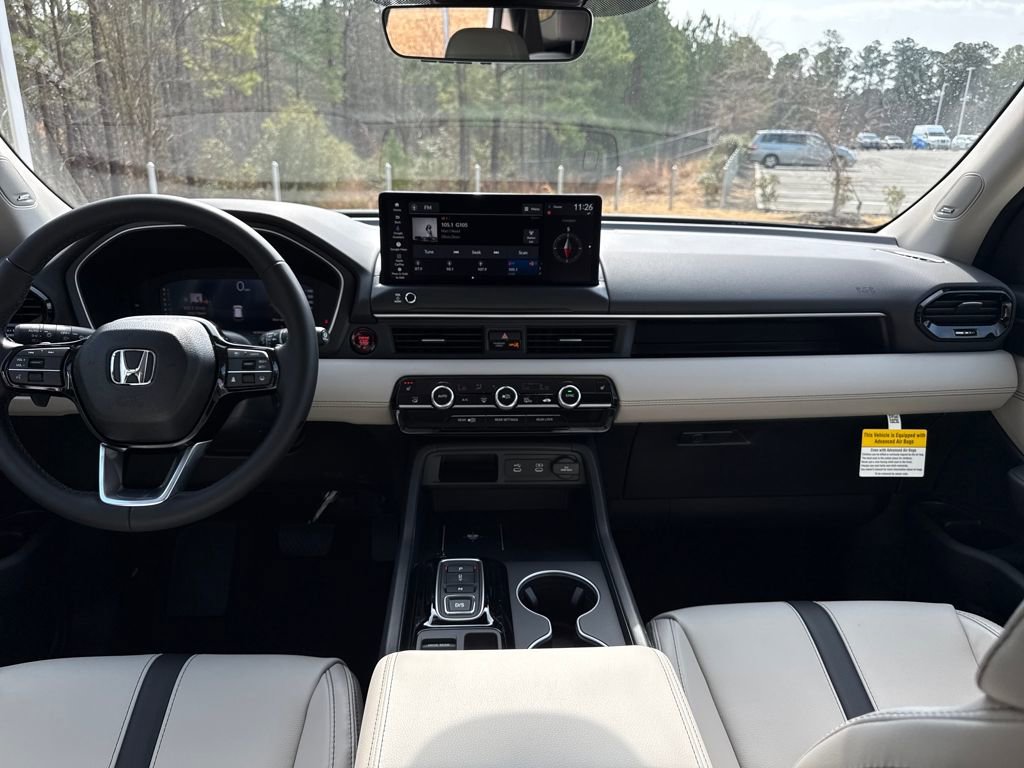New 2026 Honda Pilot Touring image 16