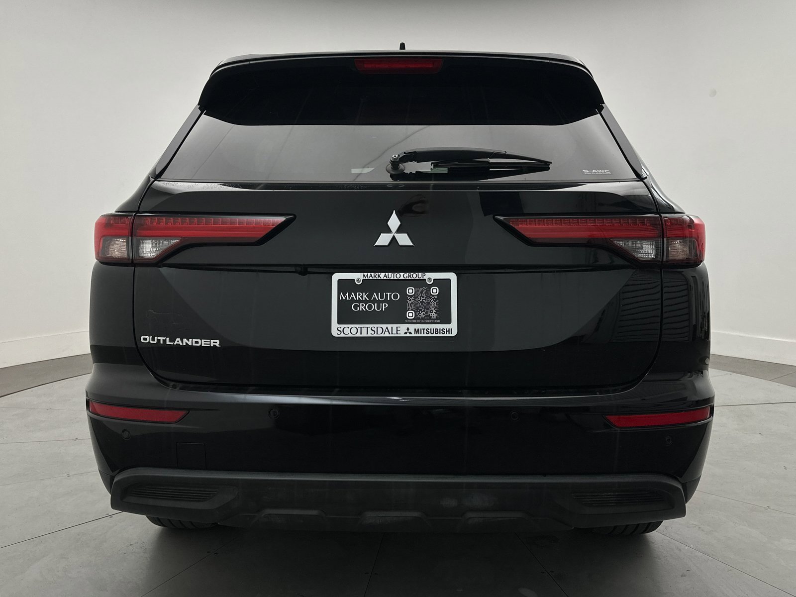 Used 2022 Mitsubishi Outlander ES image 10