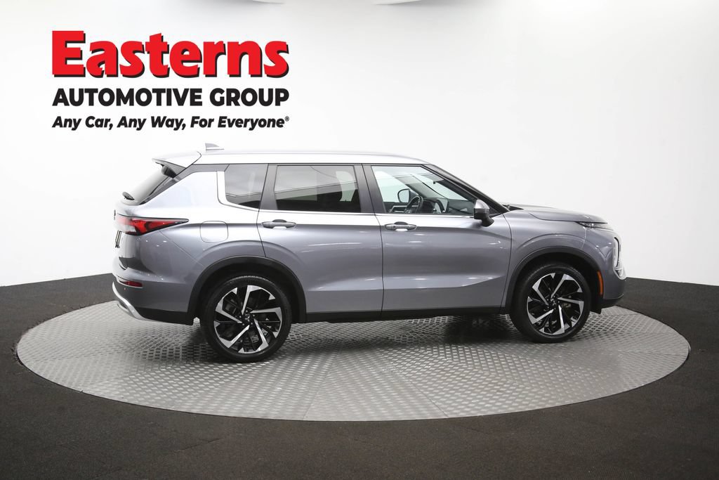 Used 2024 Mitsubishi Outlander SE AWD/4WD image 46