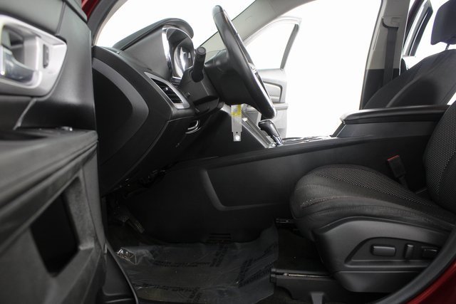 Used 2017 GMC Terrain SLE w/ Chrome Edition image 16