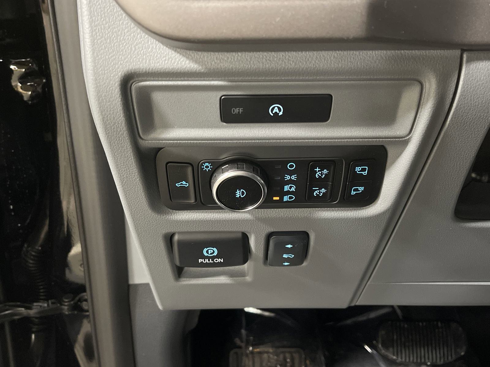 New 2025 Ford F150 XLT w/ Equipment Group 303A High image 21