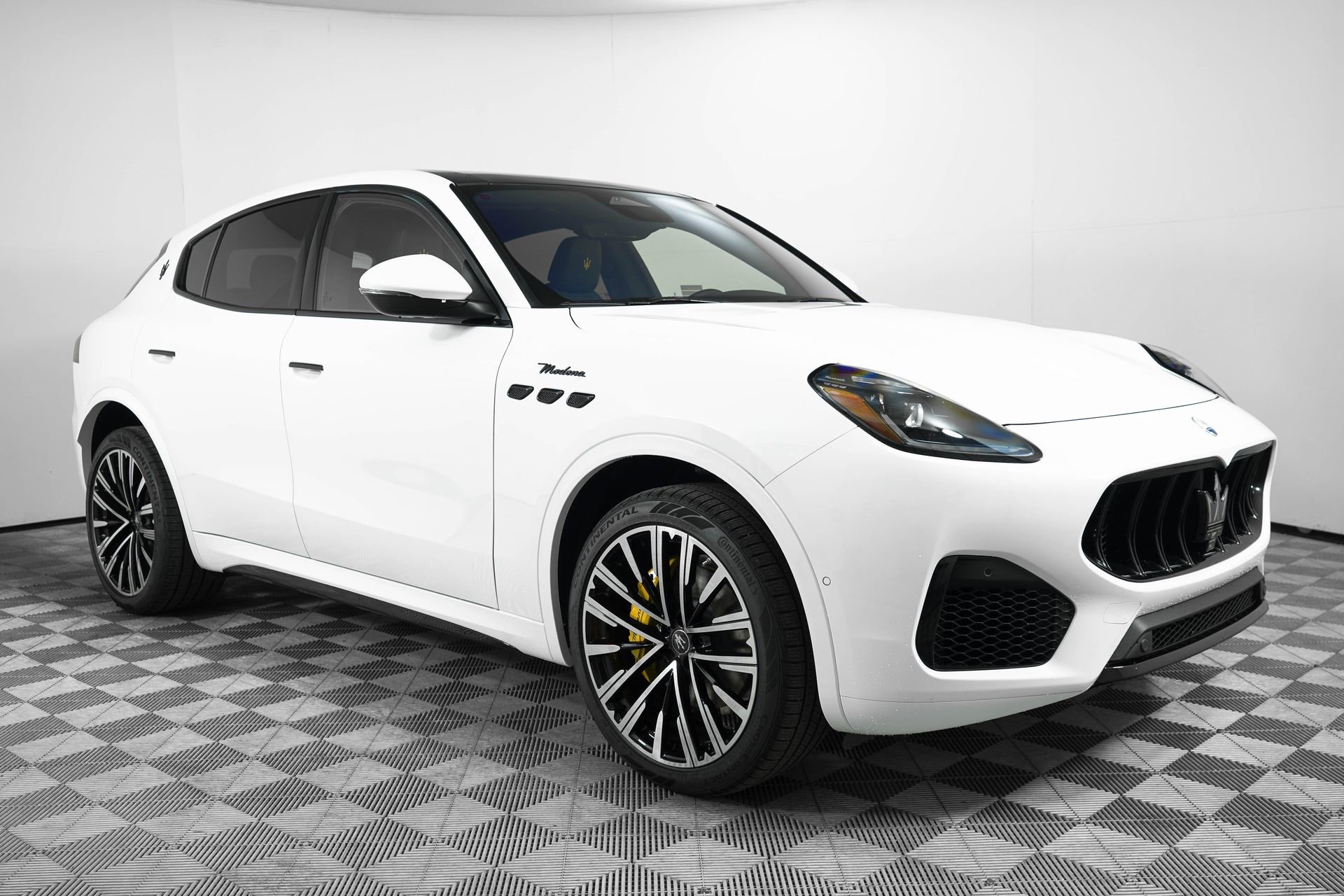 New 2025 Maserati Grecale Modena