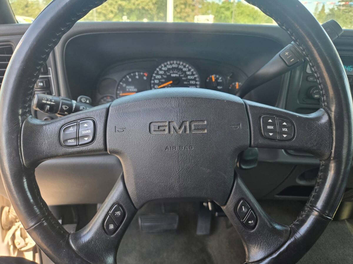 Used 2007 GMC Sierra 2500 SLE w/ Heavy-Duty Power Package image 29