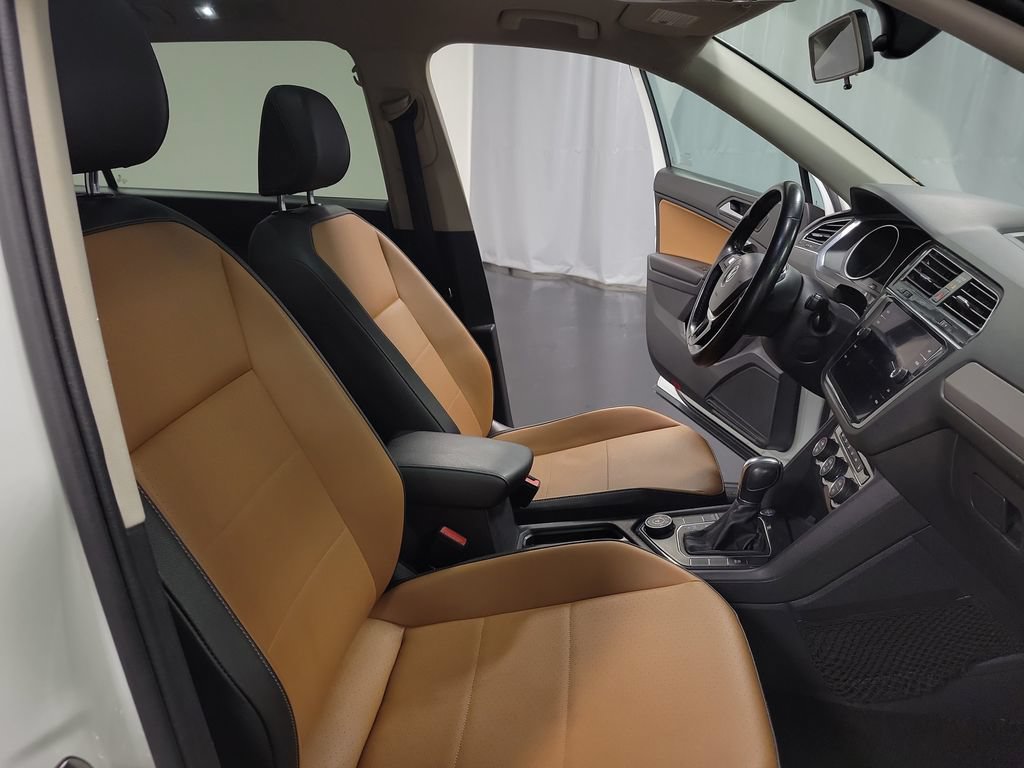 Used 2019 Volkswagen Tiguan SE w/ Panoramic Sunroof Package AWD/4WD image 33
