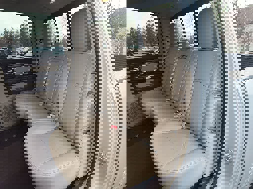 Used 2015 RAM 1500 Laramie image 21