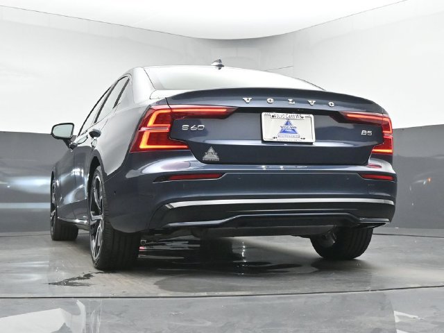 Used 2024 Volvo S60 B5 Plus w/ Climate Package FWD image 40