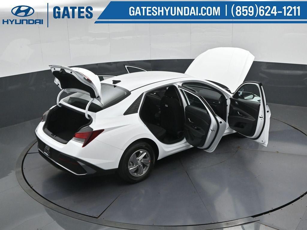 New 2026 Hyundai Elantra SE FWD image 49