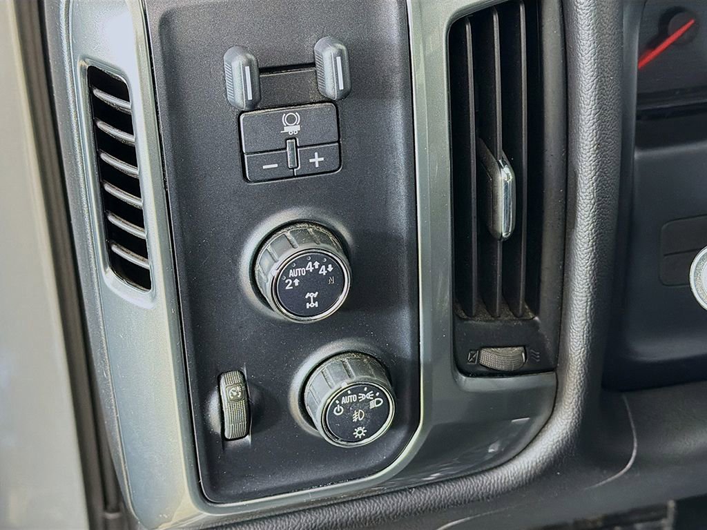 Used 2017 Chevrolet Silverado 1500 LT w/ Rally 2 Edition image 27