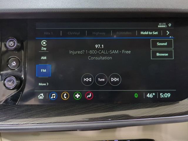 Used 2022 Buick Envision Essence w/ Safety Package image 13