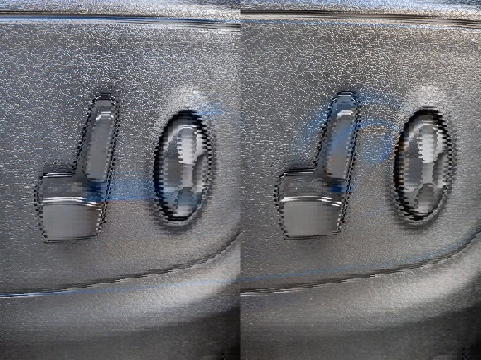 Used 2019 RAM 1500 Big Horn image 18