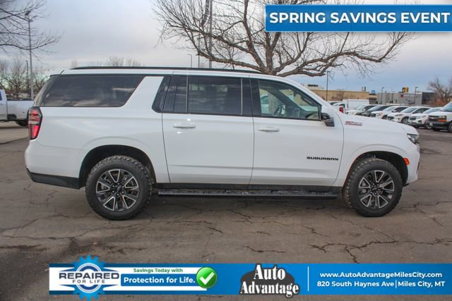 Used 2022 Chevrolet Suburban Z71 w/ Luxury Package AWD/4WD image 7