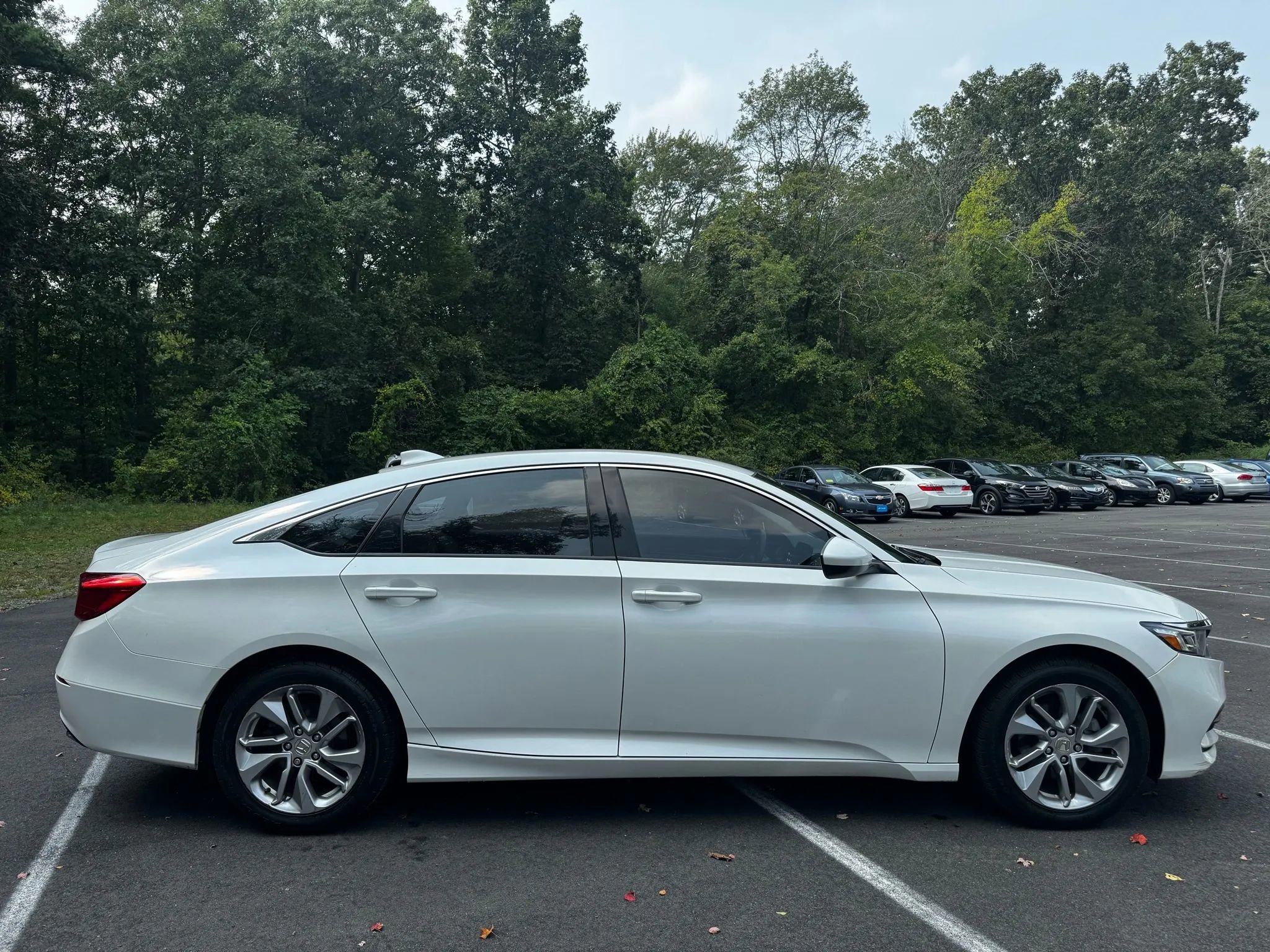 Used 2018 Honda Accord LX image 4