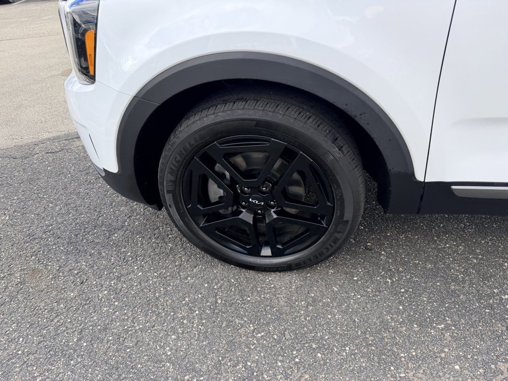 Used 2023 Kia Telluride EX X-Line image 10