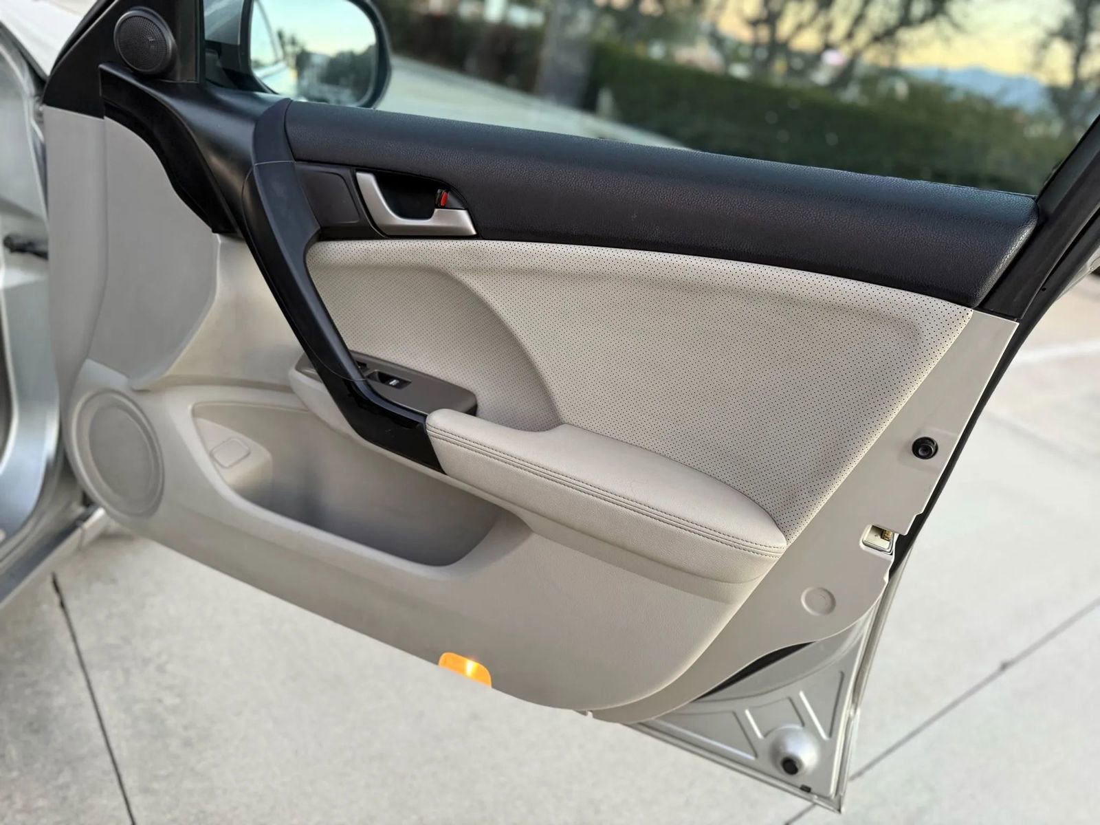 Used 2010 Acura TSX Sedan image 23