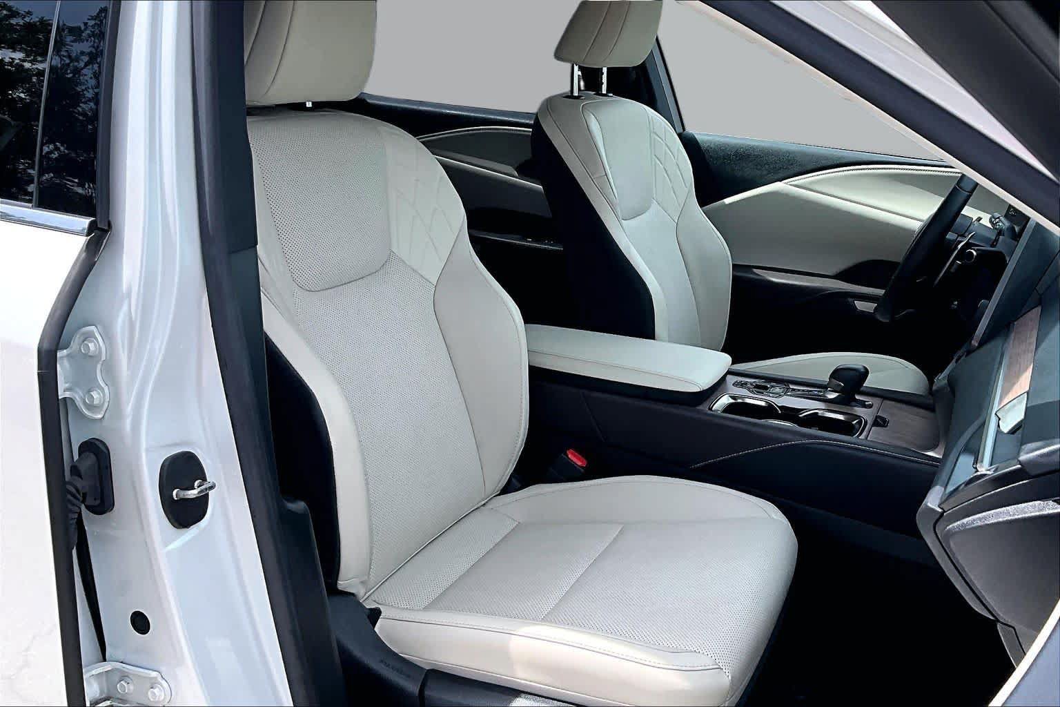 Used 2023 Lexus RX 350 Premium w/ Cold Area Package FWD image 9