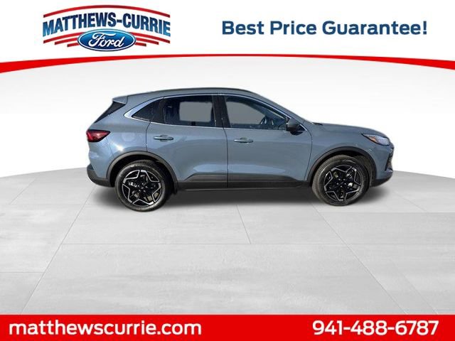 New 2026 Ford Escape Platinum w/ Premium Technology Package image 3