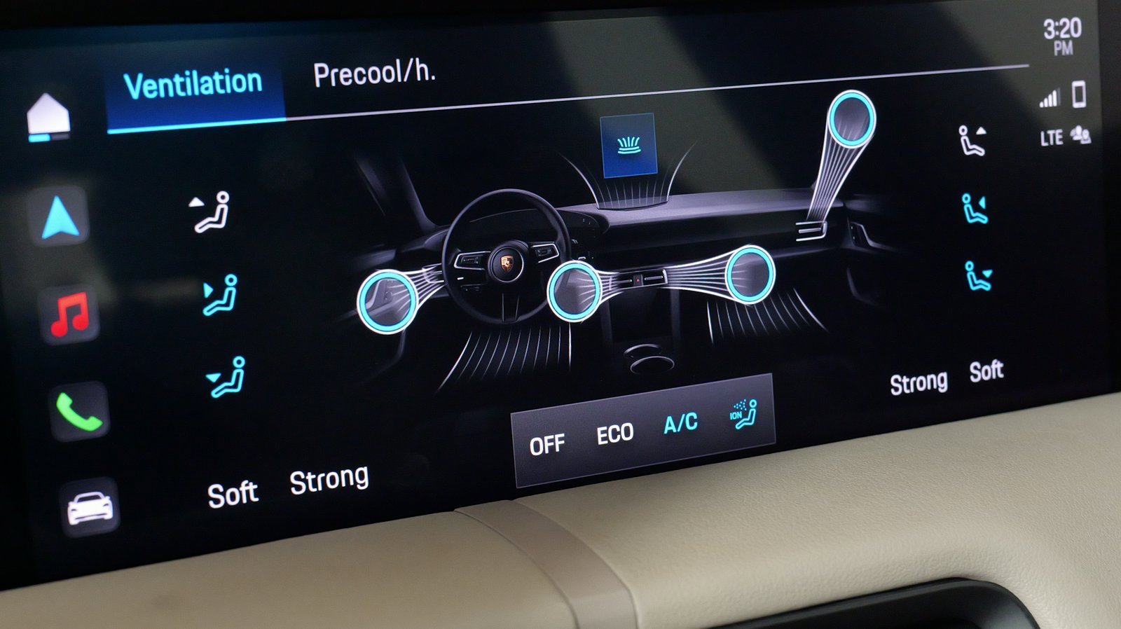 Used 2023 Porsche Taycan image 58