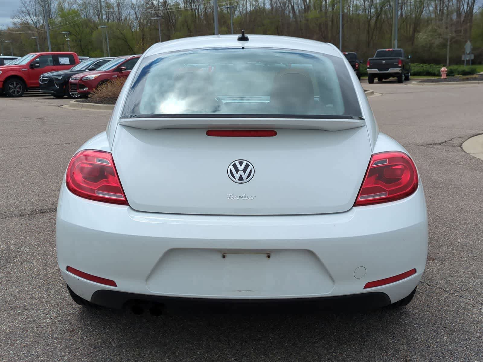 Used 2016 Volkswagen Beetle 1.8T Classic FWD image 7