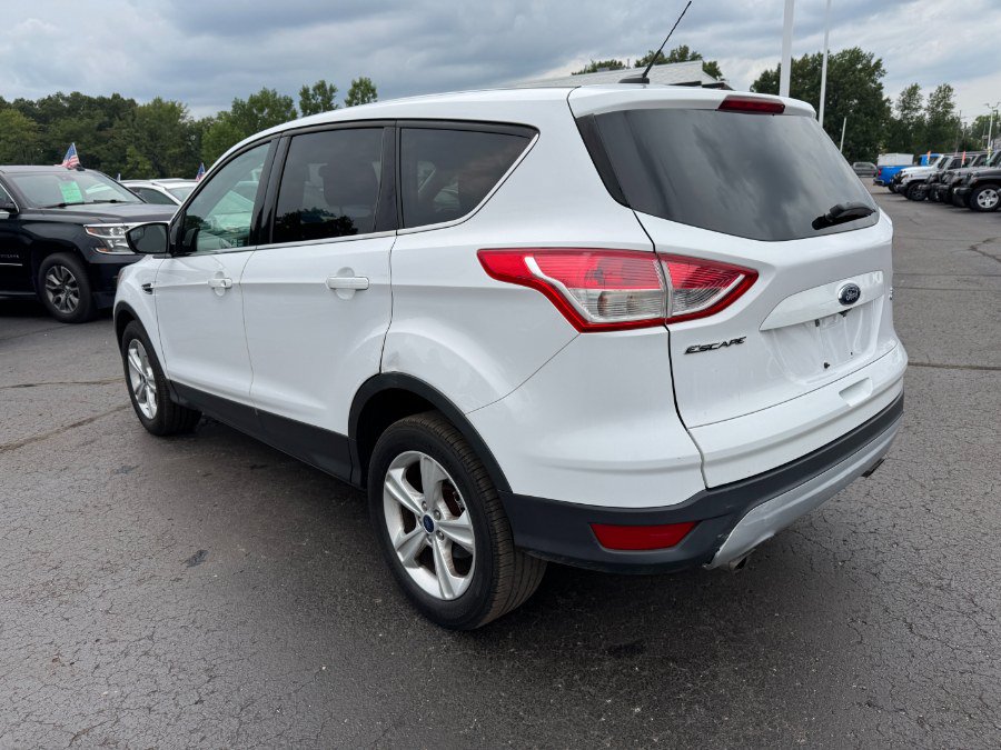 Used 2016 Ford Escape SE AWD/4WD image 3