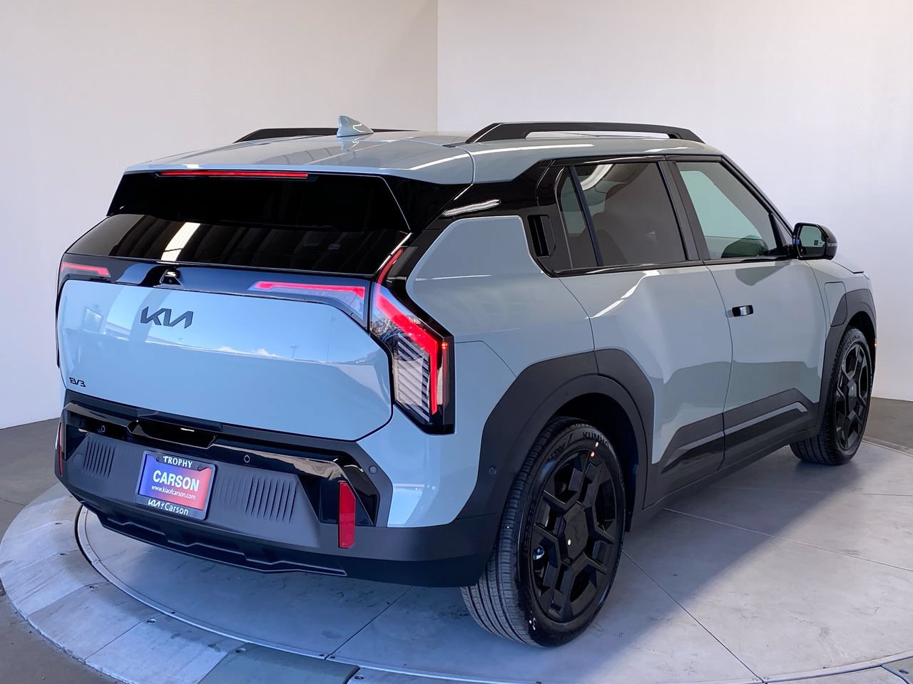 New 2027 Kia EV3 Land FWD image 5