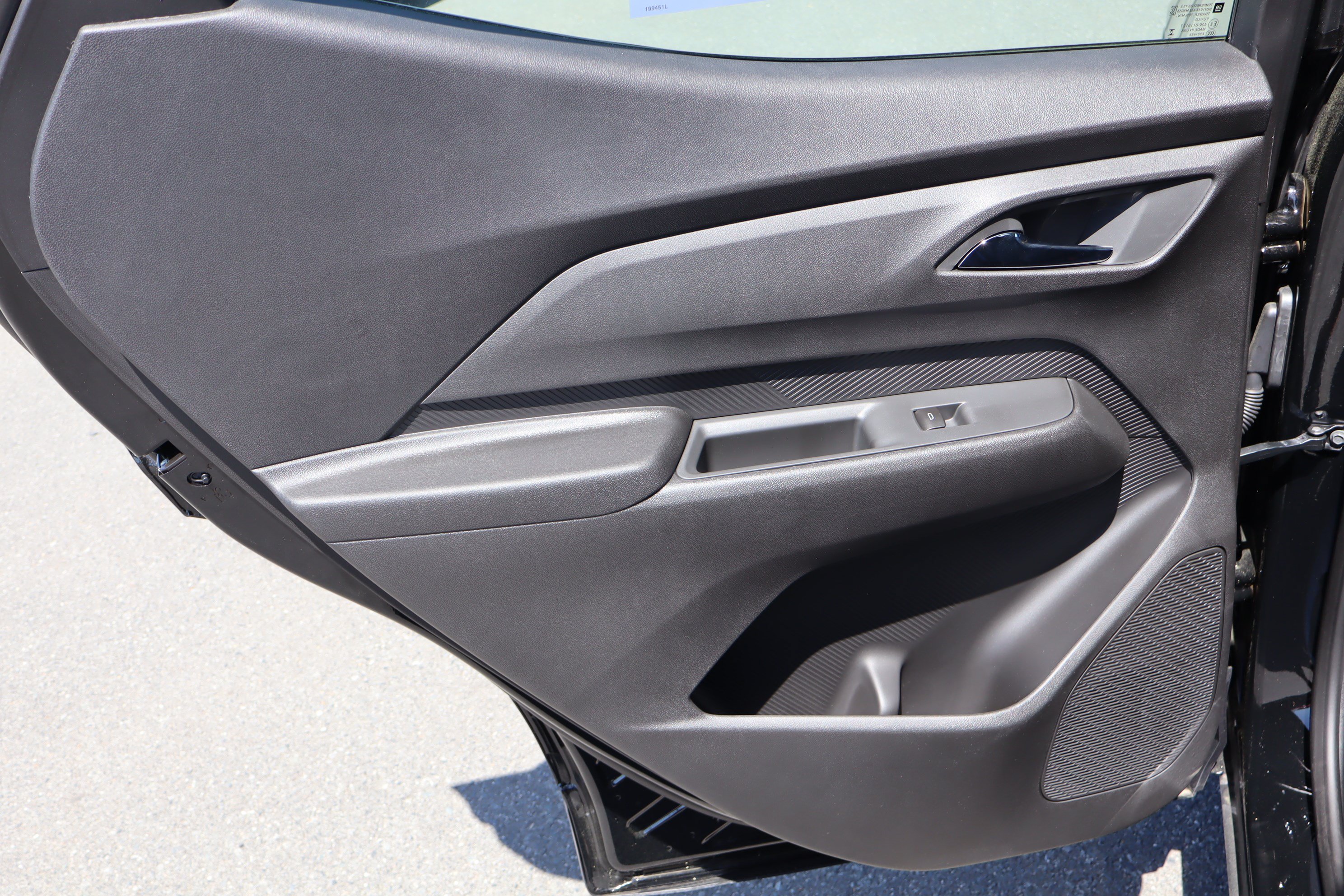 New 2027 Chevrolet Bolt LT w/ Comfort Package FWD image 19
