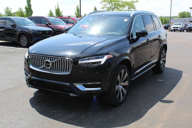 Certified 2024 Volvo XC90 T8 Ultimate w/ Protection Package Premier AWD/4WD image 8