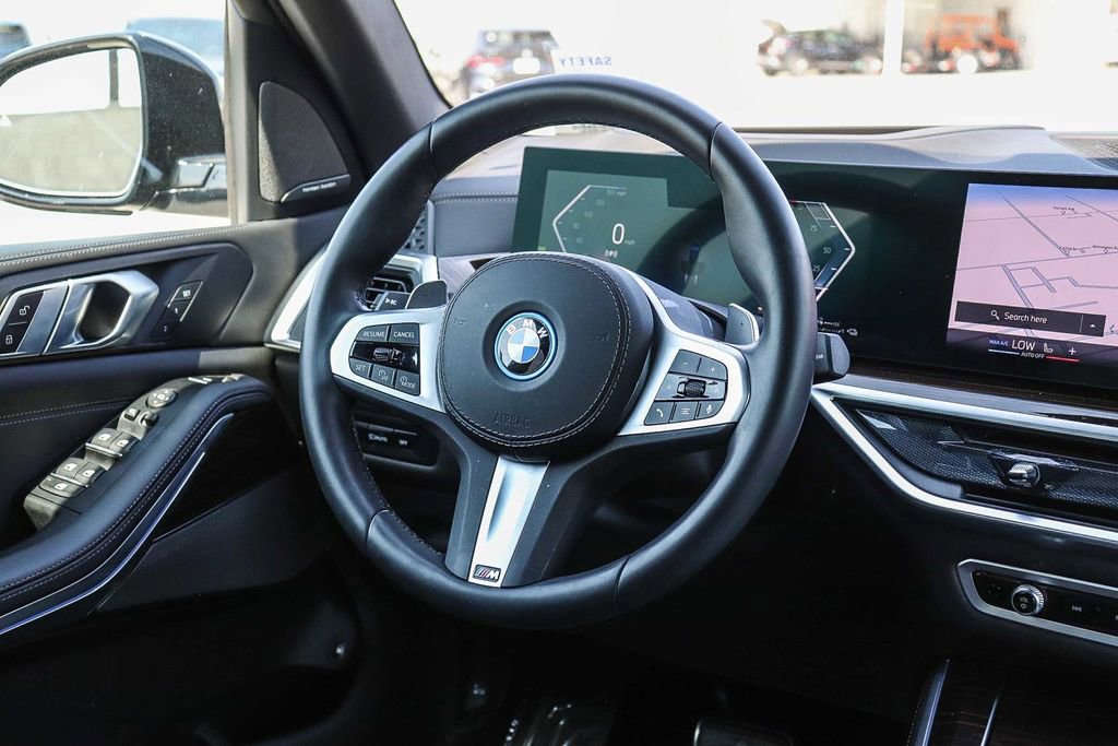 Used 2026 BMW X5 xDrive50e w/ M Sport Package AWD/4WD image 16
