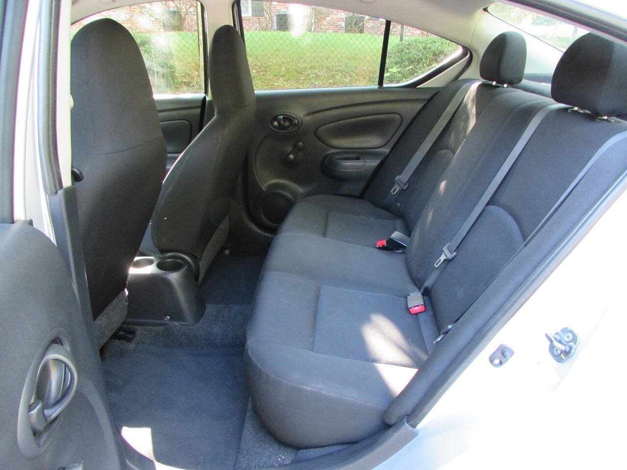 Used 2015 Nissan Versa S FWD image 20