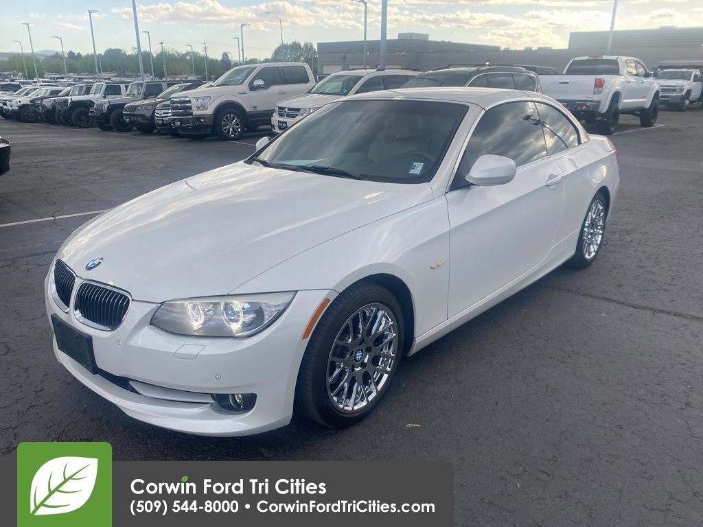 Used 2011 BMW 328i Convertible RWD image 3