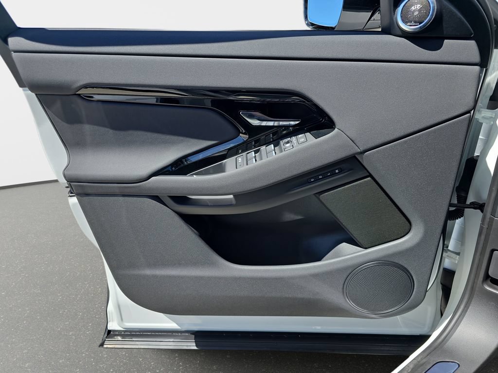 New 2026 Land Rover Range Rover Evoque S AWD/4WD image 27