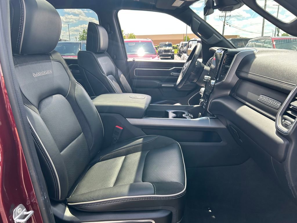 Used 2023 RAM 1500 Laramie AWD/4WD image 27