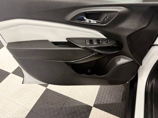 Used 2025 Chevrolet Trax LT FWD image 13