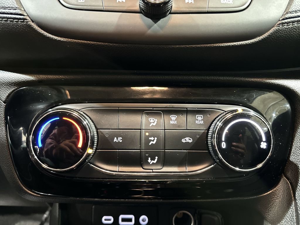 Used 2020 Buick Encore GX Preferred image 16