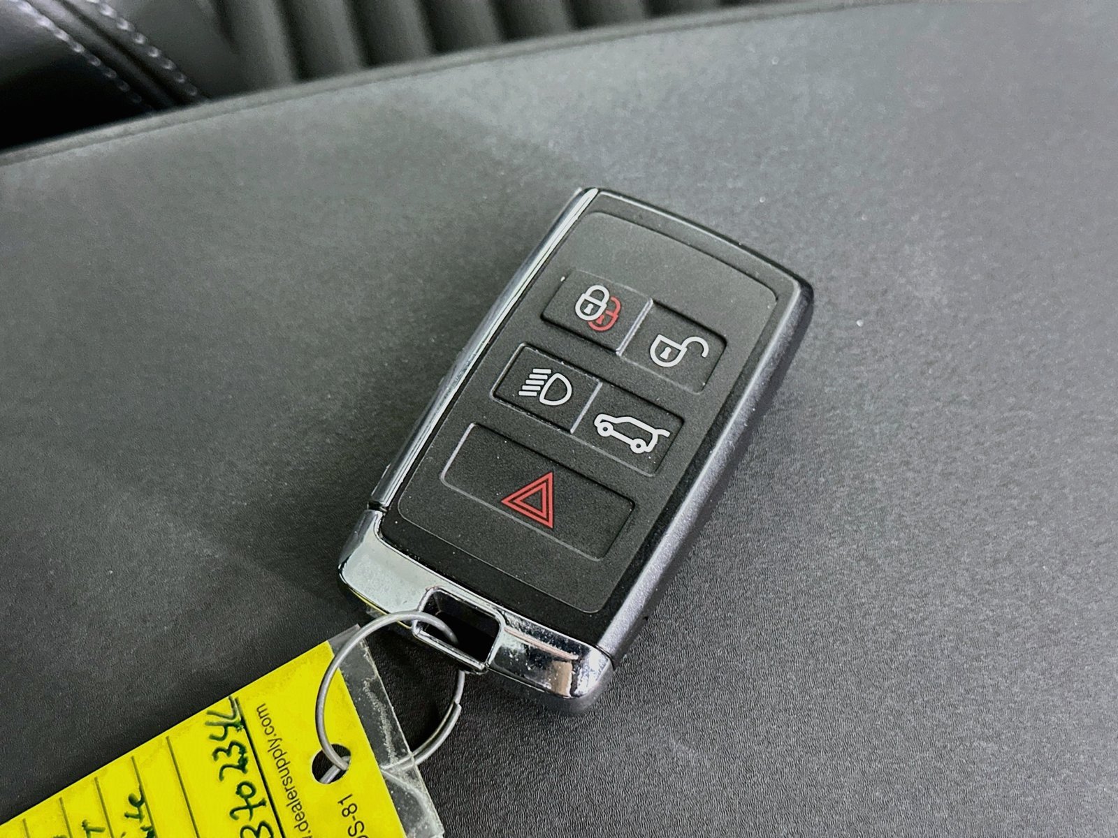 Used 2025 Land Rover Discovery Sport Dynamic SE AWD/4WD image 46