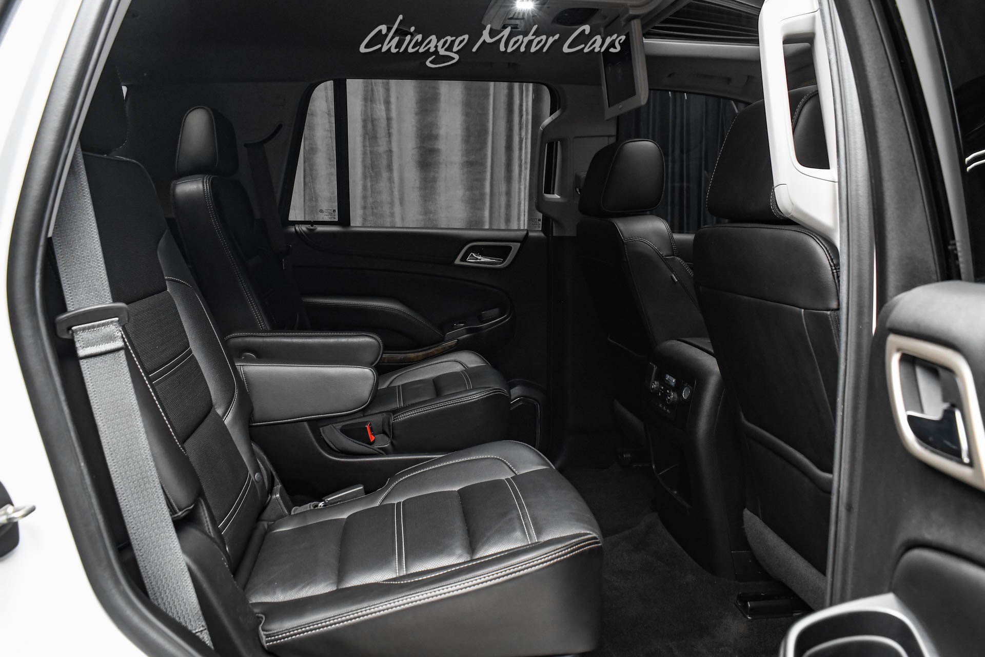 Used 2017 GMC Yukon Denali w/ Open Road Package AWD/4WD image 32