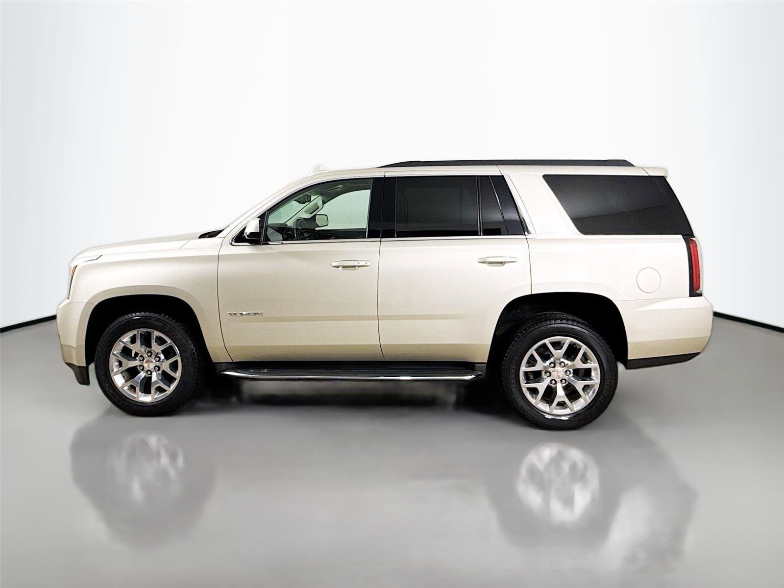 Used 2016 GMC Yukon SLT w/ Open Road Package image 8