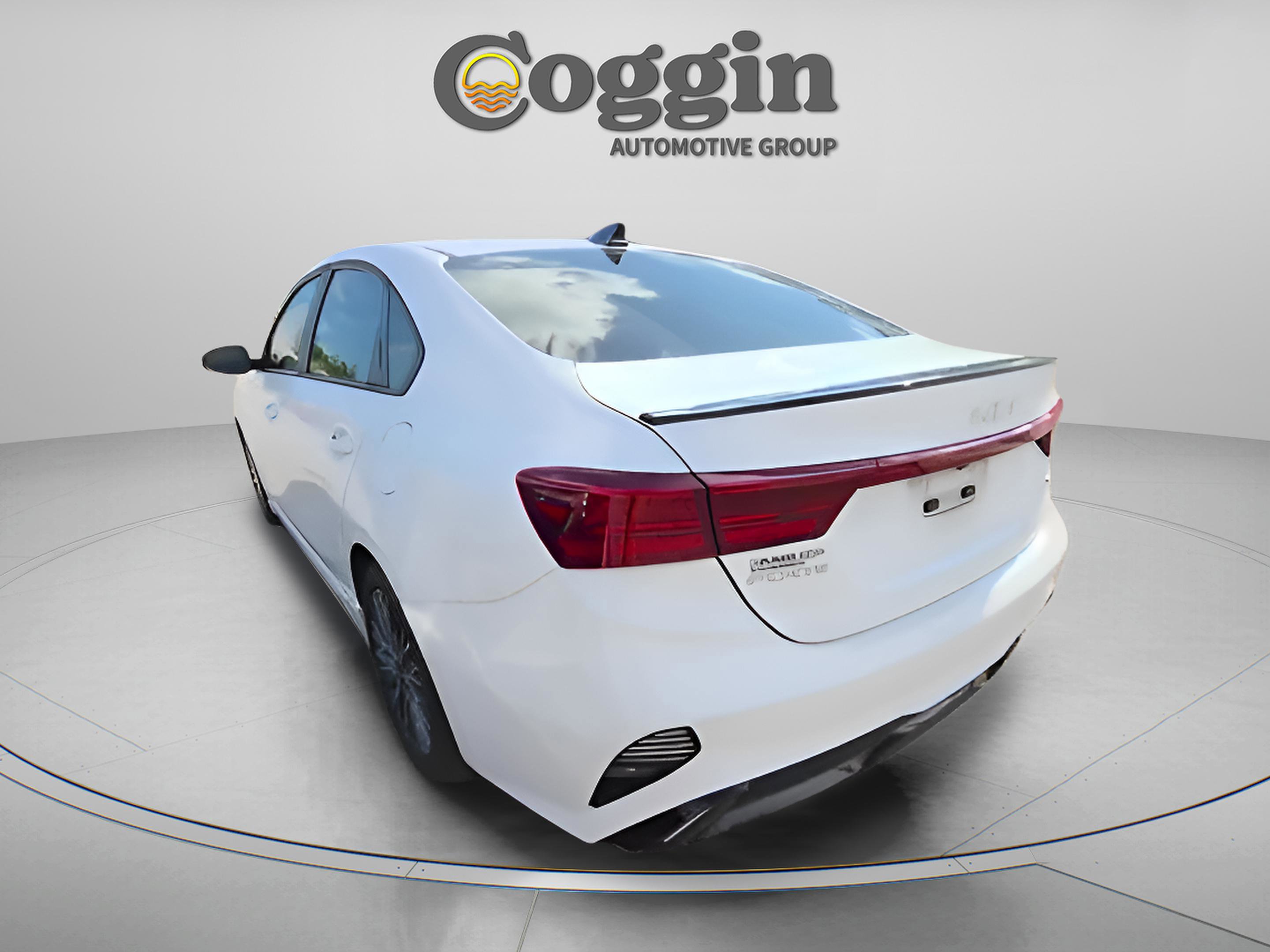 Used 2022 Kia Forte GT-Line w/ GT-Line Premium Package image 5