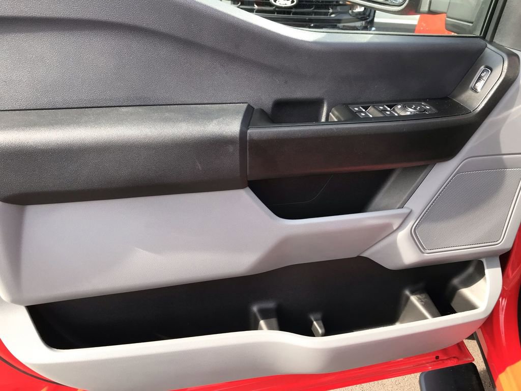 New 2025 Ford F250 XL w/ XL Chrome Package image 13