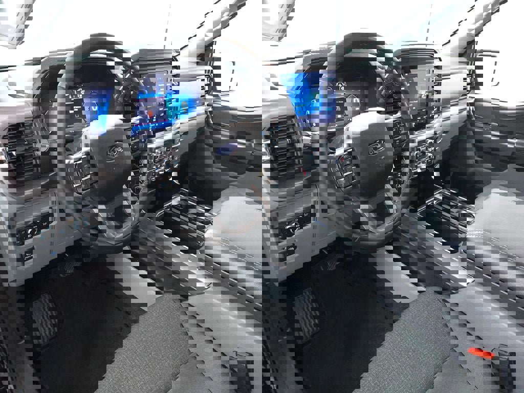 Used 2025 Ford F150 XLT w/ Equipment Group 301A Standard image 20