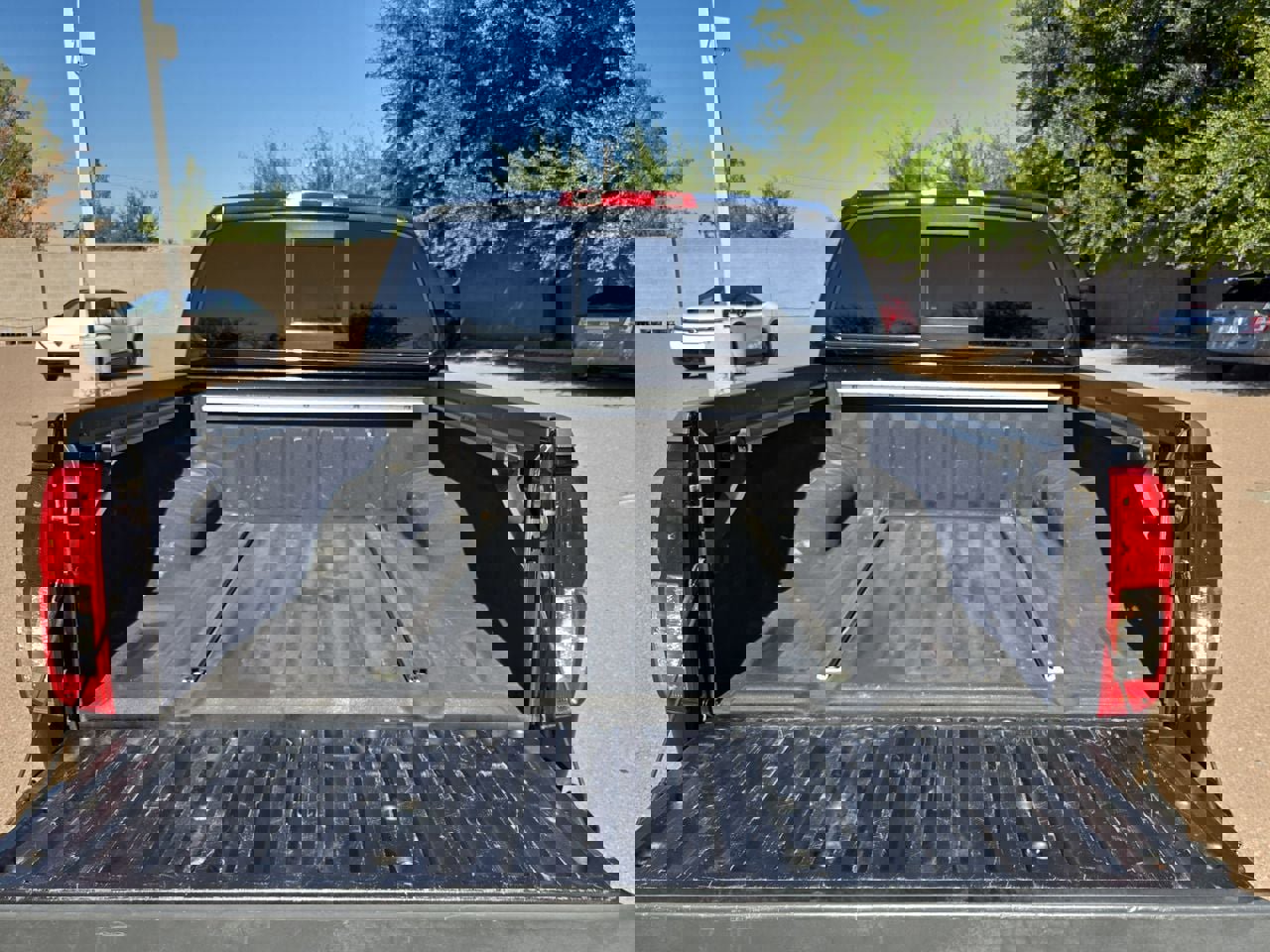 Used 2018 Nissan Frontier SV w/ Value Truck Package image 12