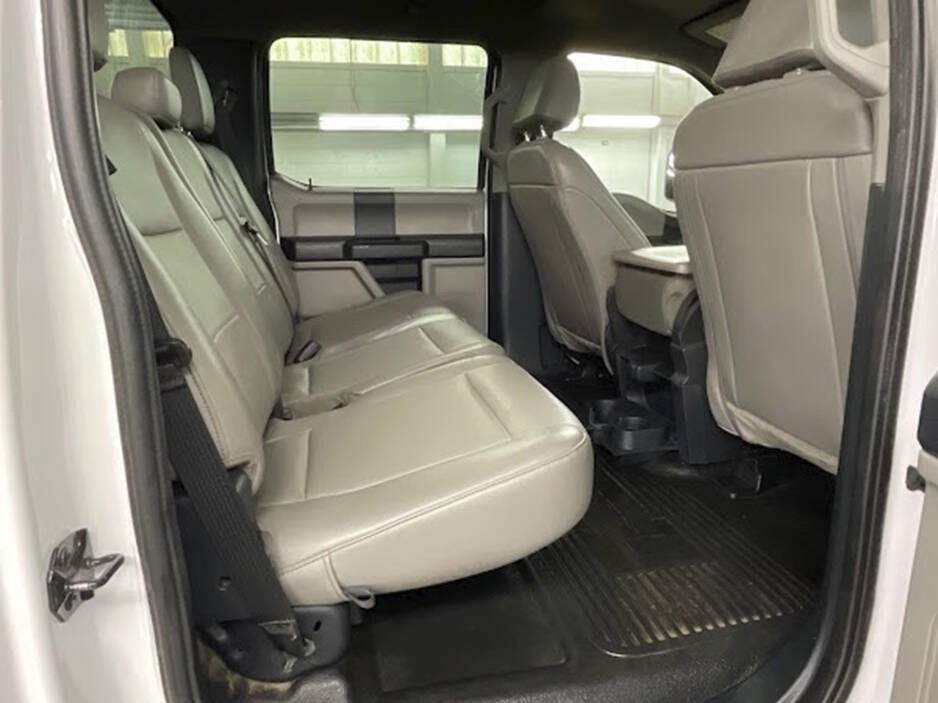 Used 2022 Ford F250 XL w/ Power Equipment Group AWD/4WD image 19