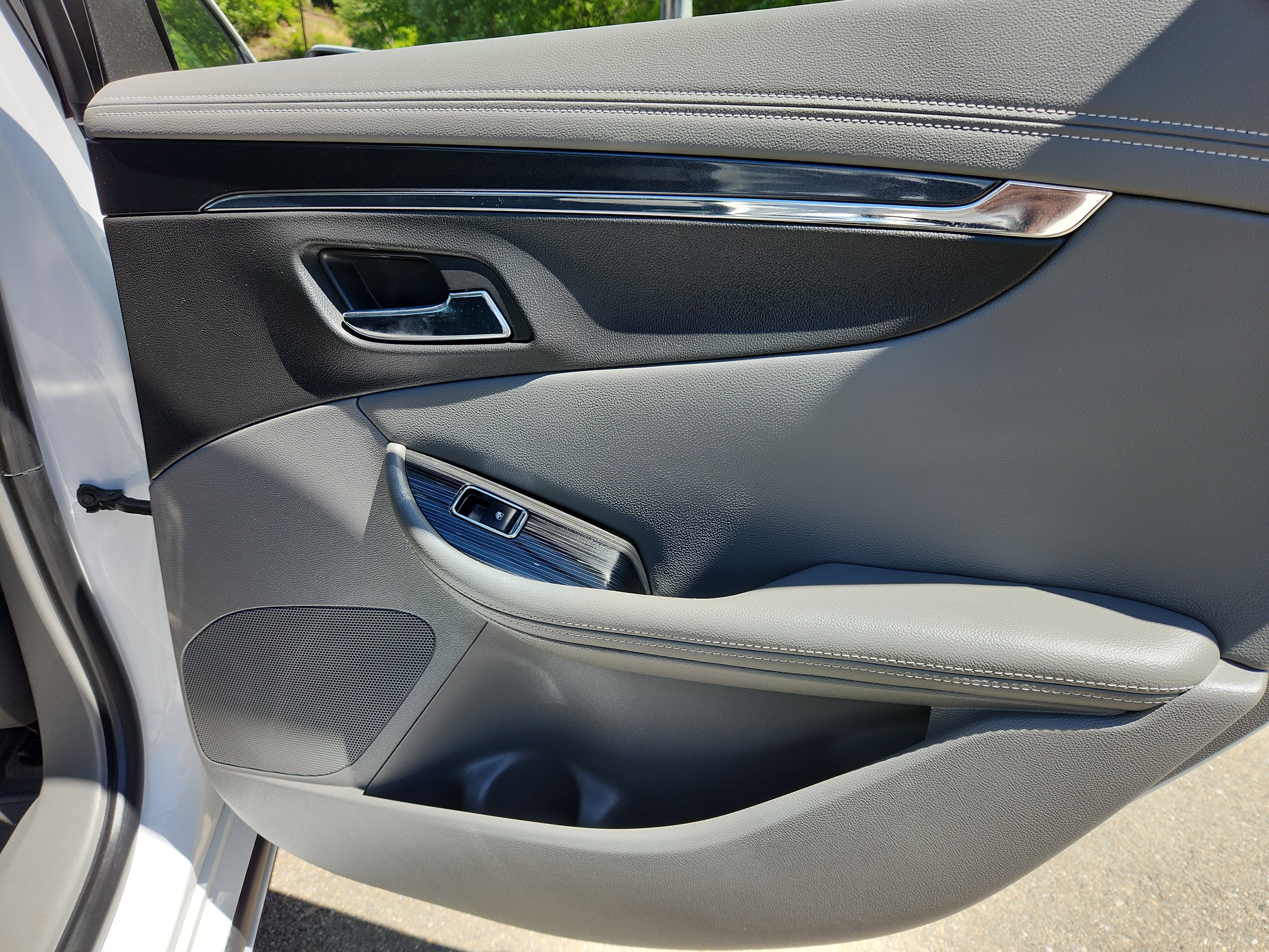Used 2019 Chevrolet Impala LT w/ LT Leather Package FWD image 46