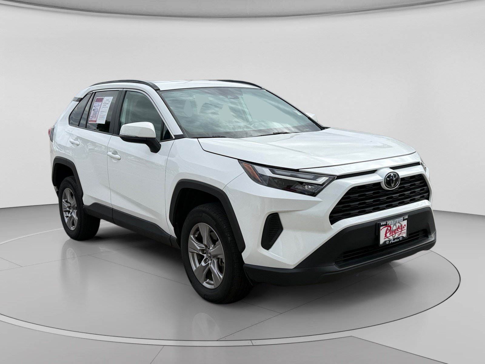 Used 2025 Toyota RAV4 XLE AWD/4WD image 7