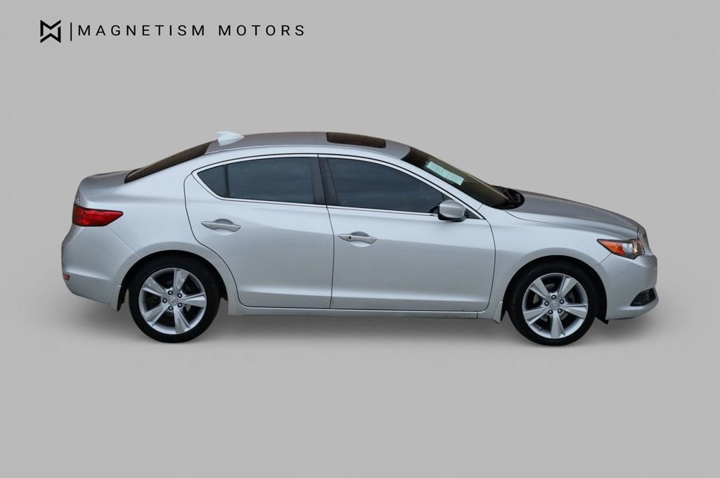 Used 2015 Acura ILX image 2