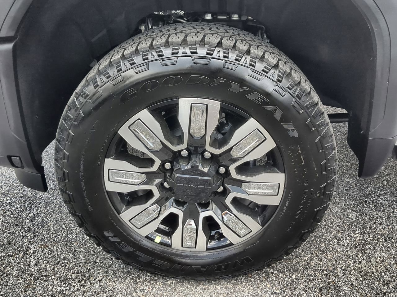 New 2026 GMC Sierra 2500 Denali w/ Denali Reserve Package AWD/4WD image 34